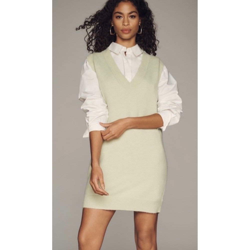Sunday in Brooklyn‎ Antgropologie Pale Lime Green V Neck Sweater Vest Dress XS